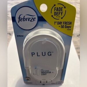 🆓 Febreze Plug In